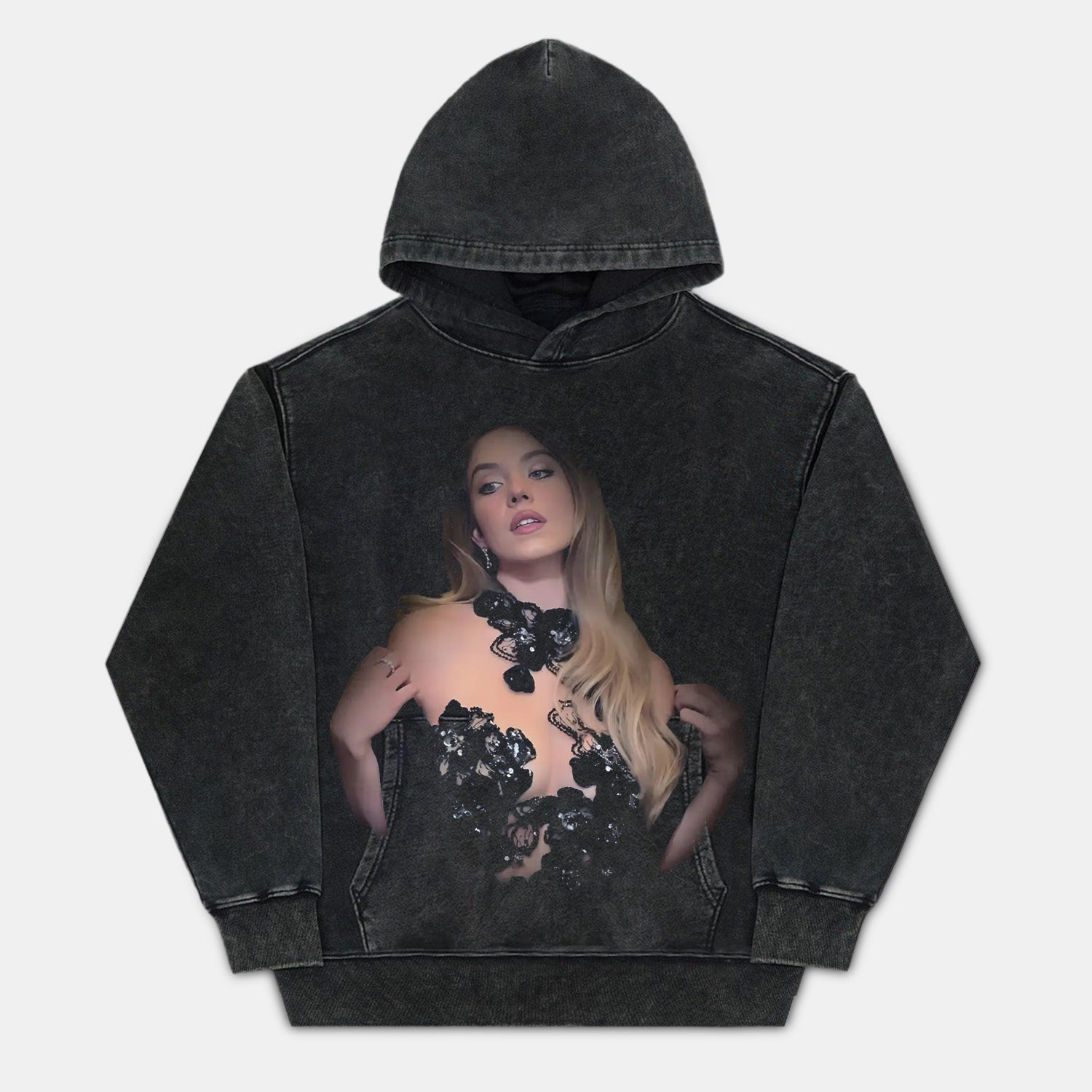 SYDNEY SWEENEY NEW TEE